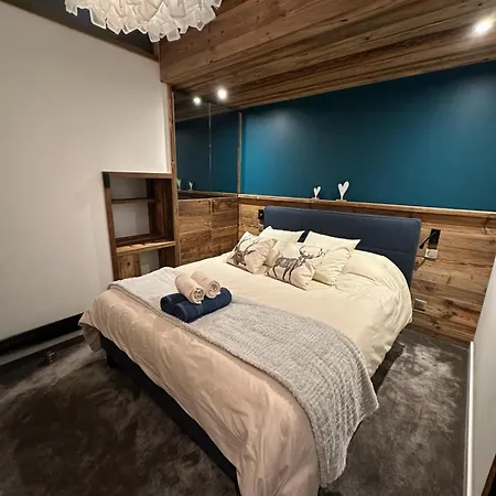 Duplex Standing 8/10 Pers 4 Chb 4 Sdb Centre 아파트